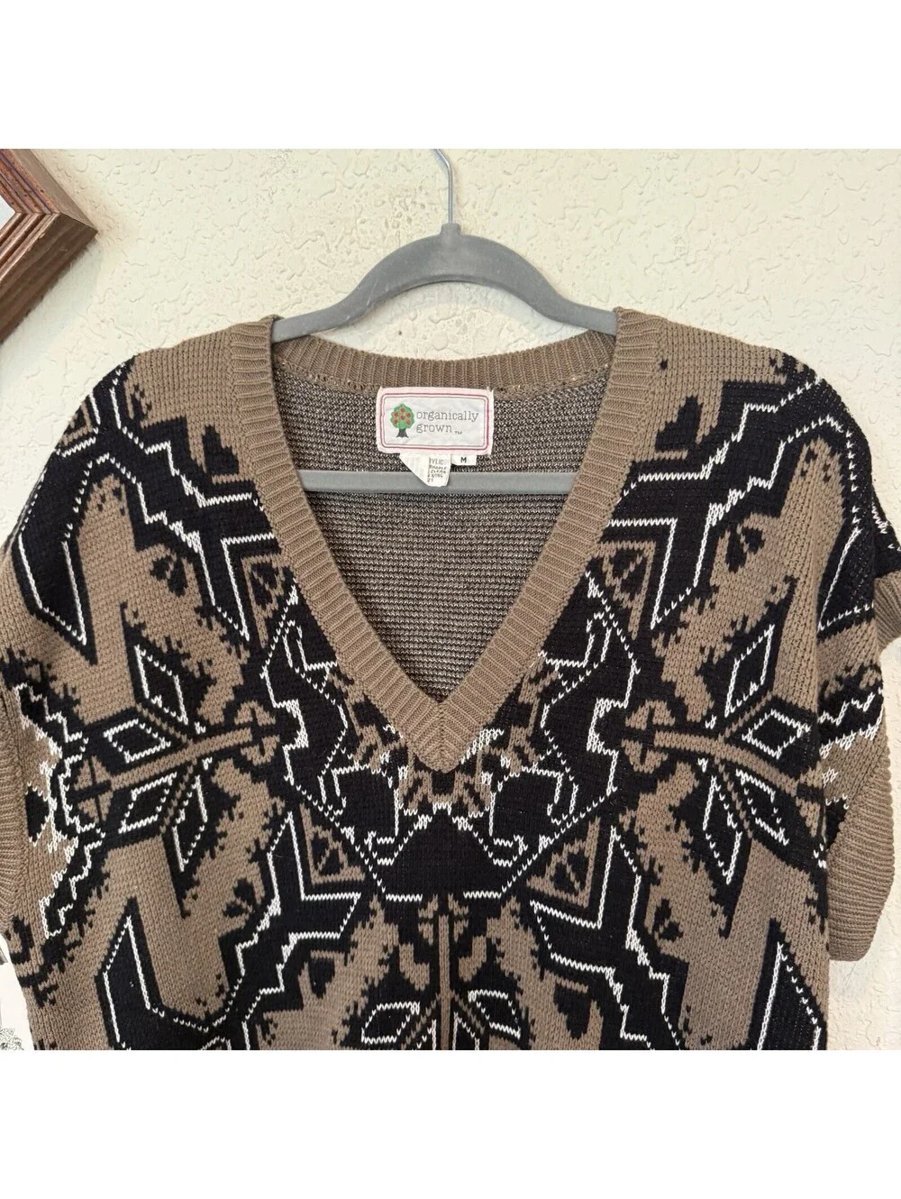 Vintage 70s Organically Grown Hand Knit Artsy Sweater Vest Art To Wear Medium